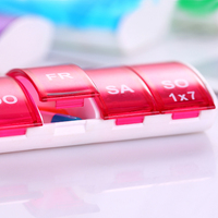 1PC 7 dni tygodniowa porcja tabletek Pill apteczka pudełko do przechowywania organizator pojemnik Case pudełko na pigułki rozgałęźniki 4 kolory 5